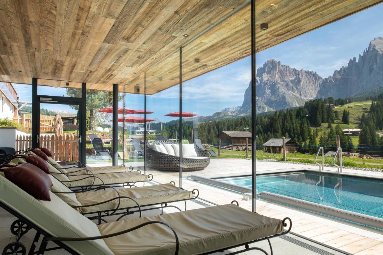 Saltria - Your Alpine Experience Alpe Di Siusi Bagian luar foto